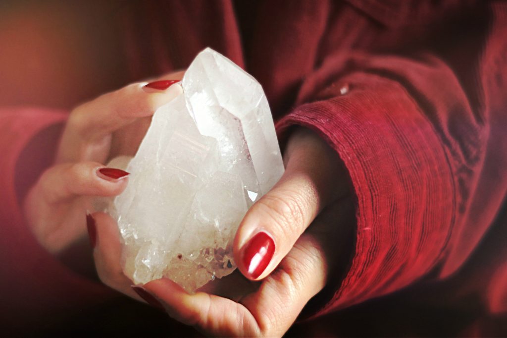 pexels deena 1548091 1024x682 - Crystals Healing Supports You To Live a Happy and a Better Life!!!