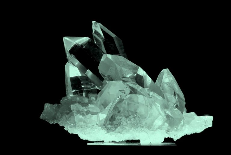 Read more about the article 6 Things You Should Know About Crystals for Health
