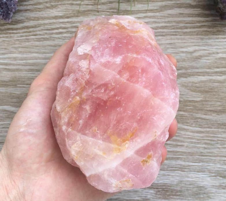 Rose Quartz1 - 9 Undeniable Reasons People Love Crystals For Their Business