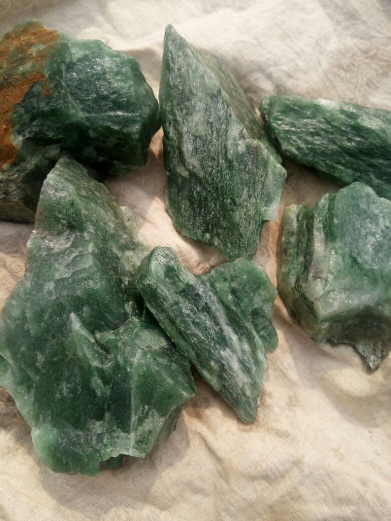 Green Aventurine 768x1024 - 10 Crystals Businessmen Can Use That Can Help More Successful